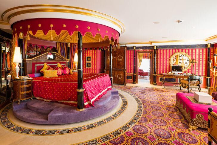 Khách sạn 7 sao duy nhất trên thế giới