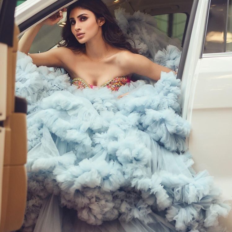 Nữ chính Tình người kiếp rắn - Mouni Roy và hành trình theo đuổi nghệ thuật-2