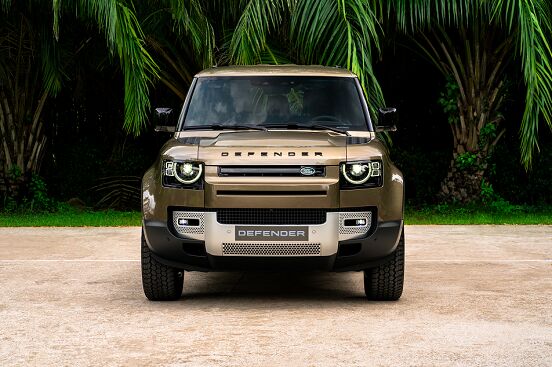 Land Rover Defender 90 mới ra mắt tại Việt Nam: Thêm lựa chọn SUV cho khách hàng thích sự khác biệt land-rover-defender-90-1.png