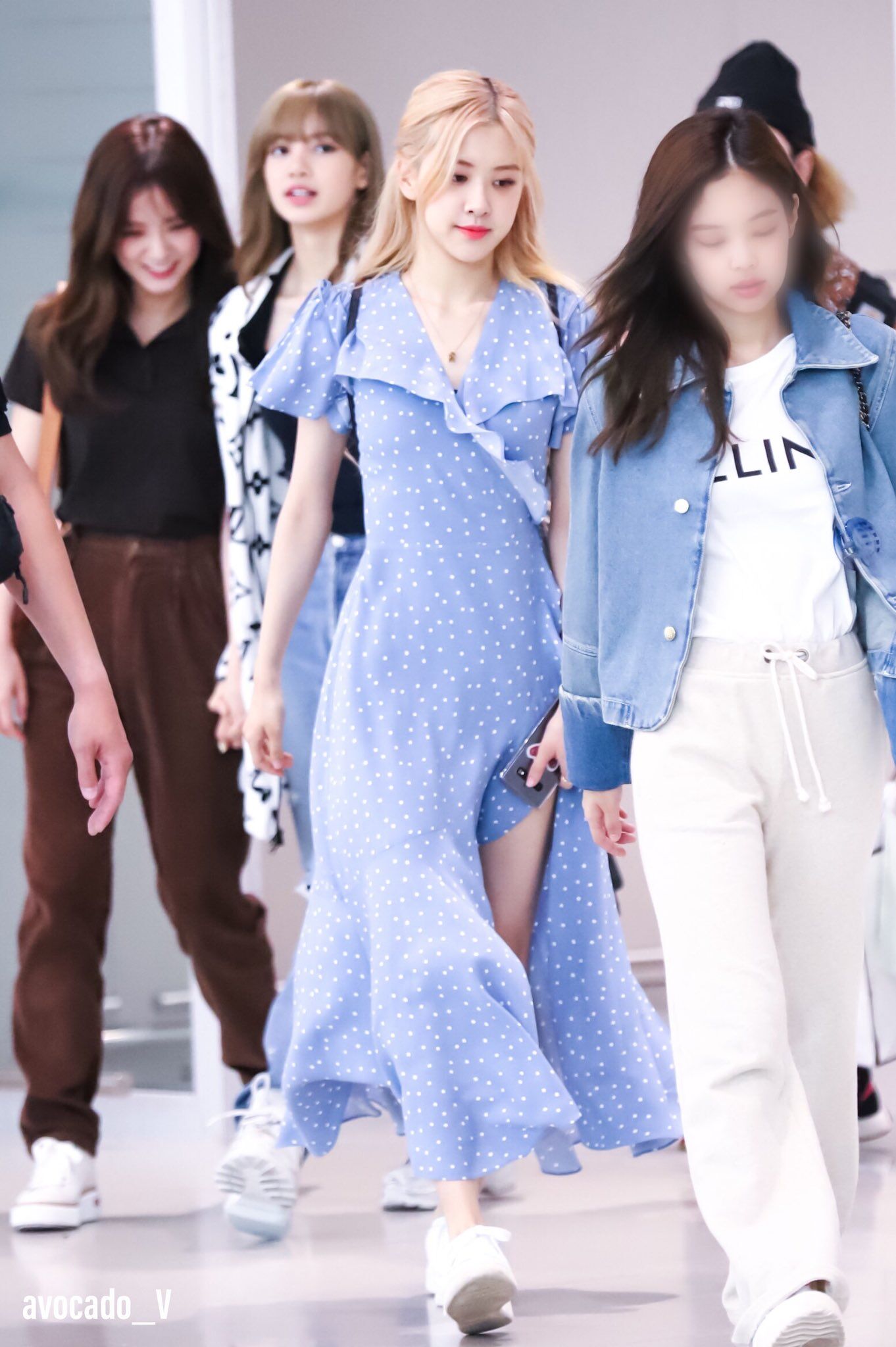 Tuyệt chiêu diện váy dài đẹp như Black Pink-7