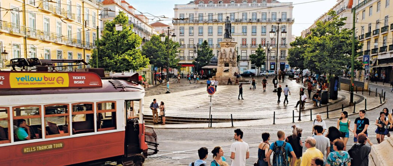 Quảng trường Praça Luís de Camões