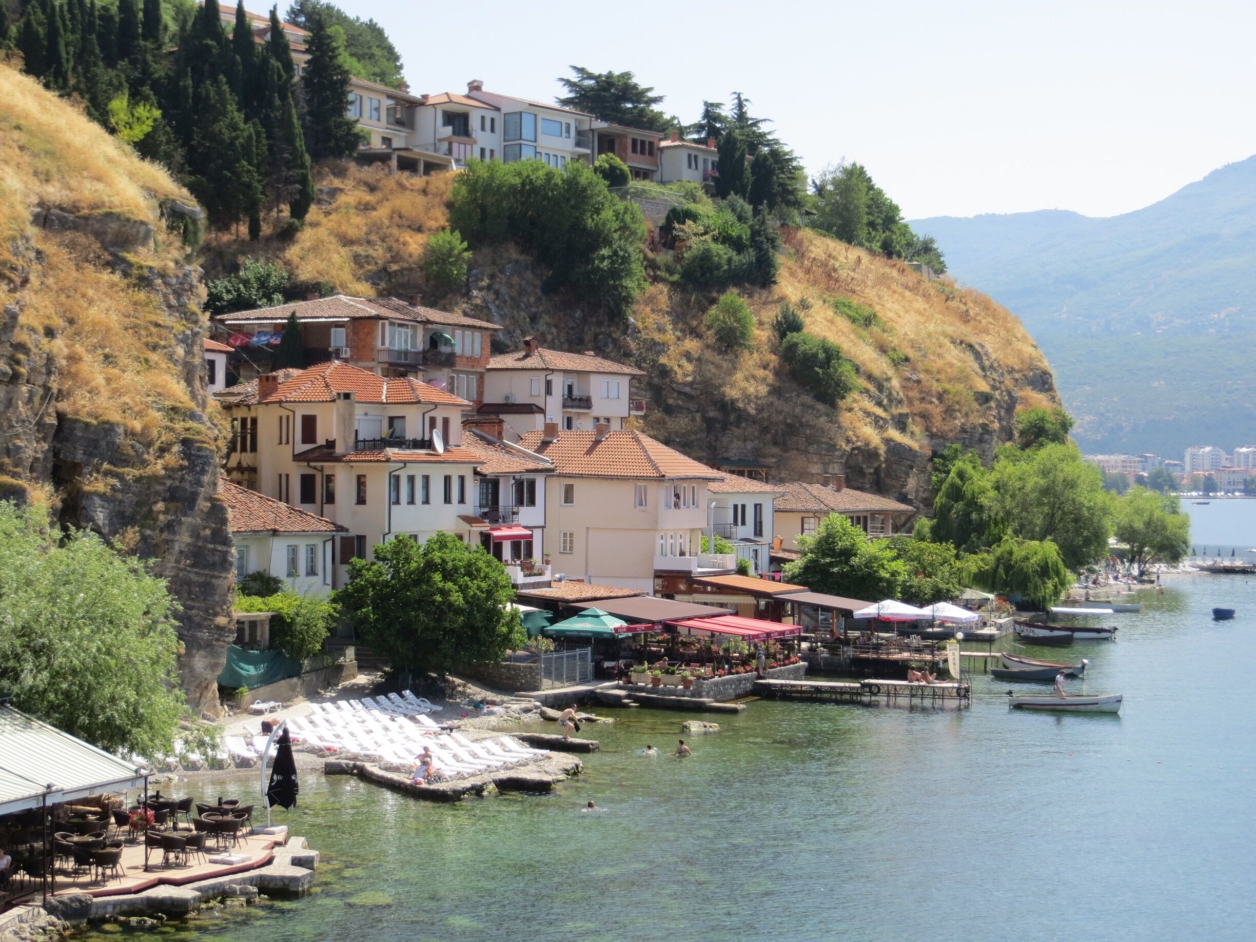 Kinh nghiệm du lịch Bắc Macedonia: Đất nước nhỏ xinh lần đầu tham dự EURO - 1