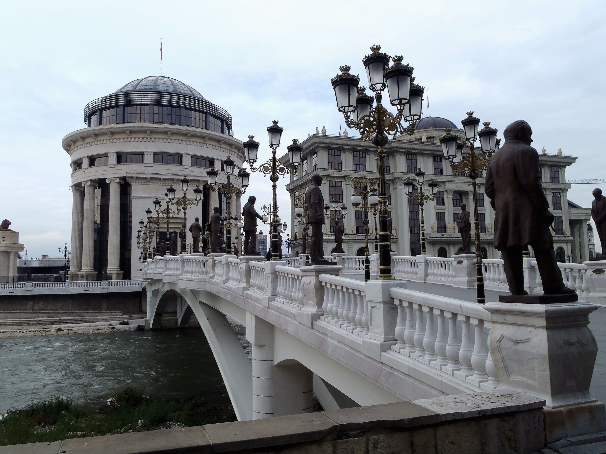 Kinh nghiệm du lịch Bắc Macedonia: Đất nước nhỏ xinh lần đầu tham dự EURO - 2