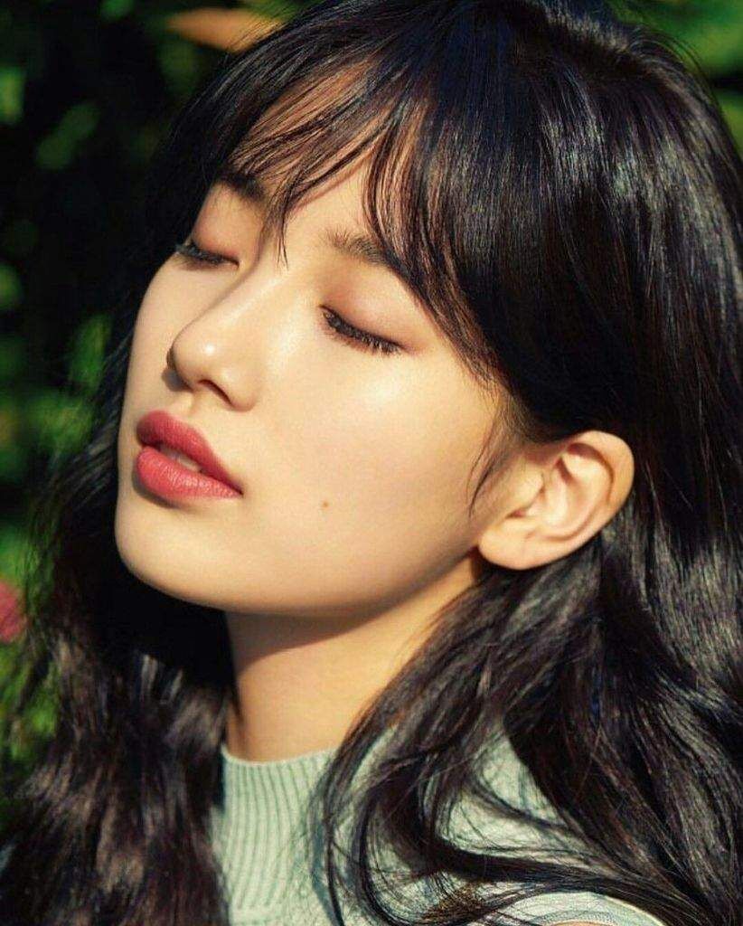 Sao K-pop chia sẻ bí quyết để có làn da trắng như sứ, mịn như nhung
