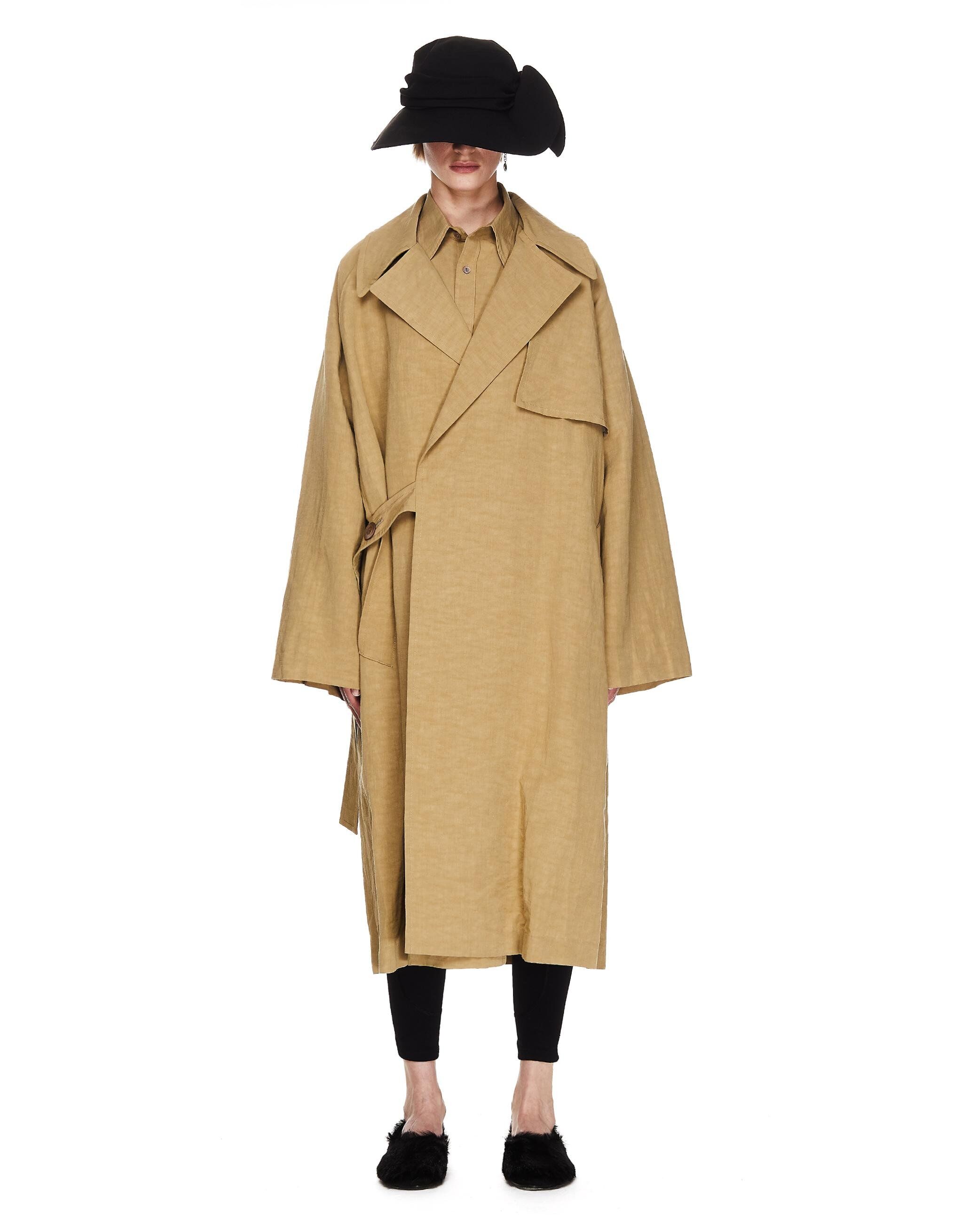 Chiếc trench coat tái cấu trúc từ Yamamoto