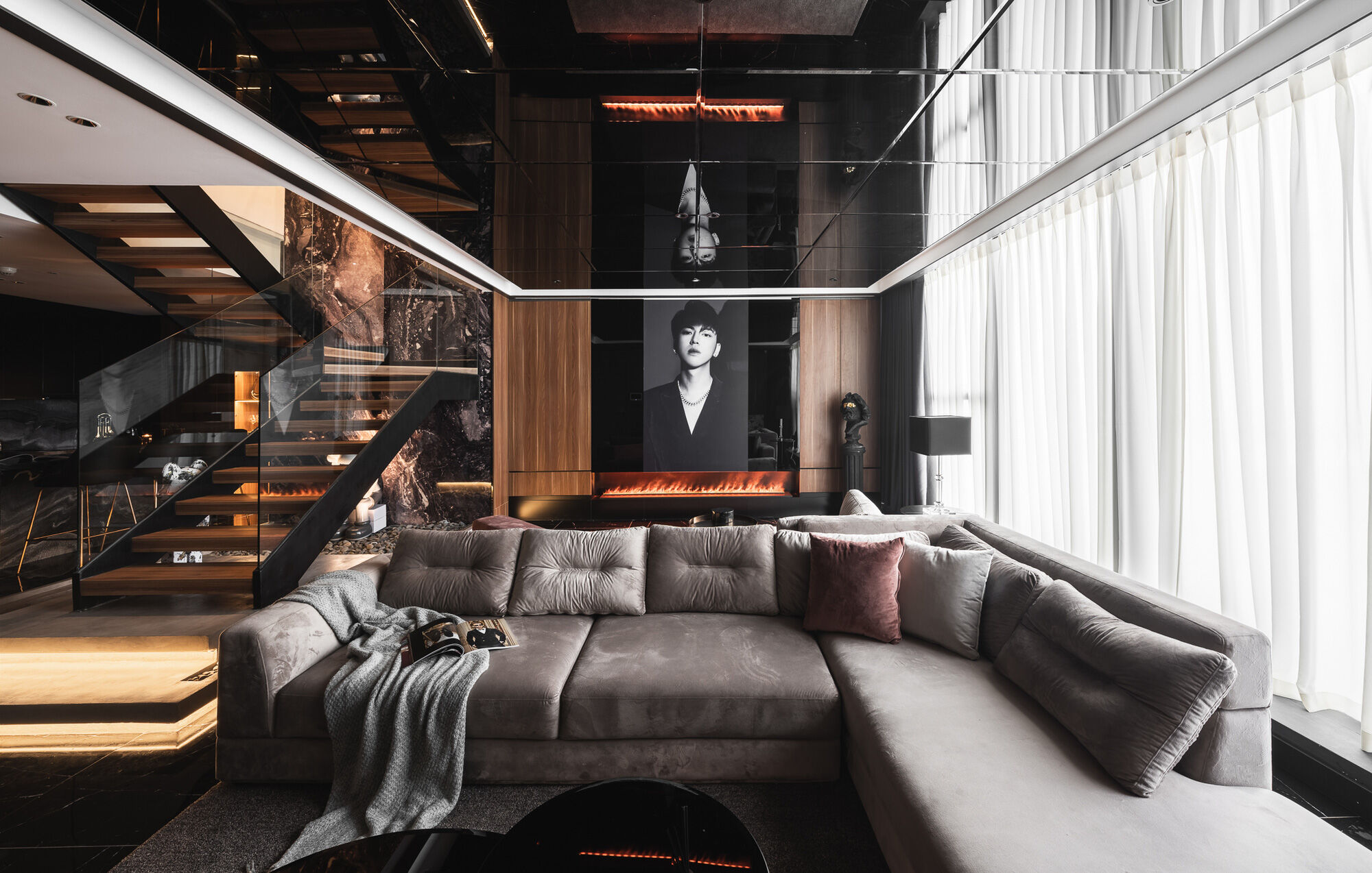 Kinh doanh từ cấp 2, chàng trai sở hữu duplex 20,6 tỷ ở tuổi 26, style sang chảnh đúng kiểu người có tiền - Ảnh 5.