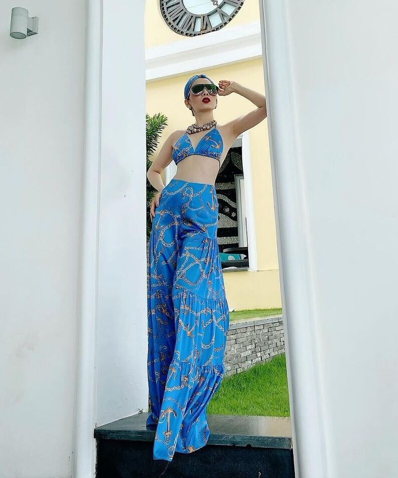 Ngày hè, mix&match bra top đẹp như sao Việt-4