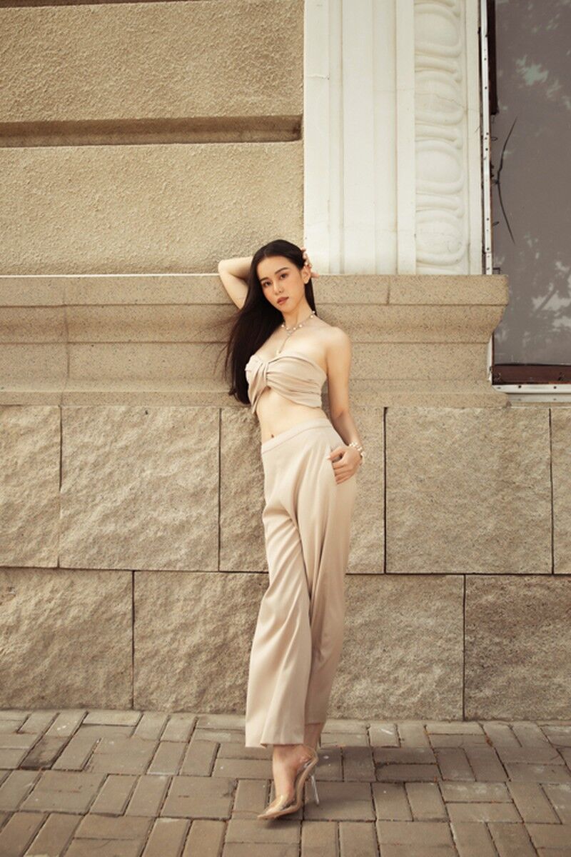 Ngày hè, mix&match bra top đẹp như sao Việt-8