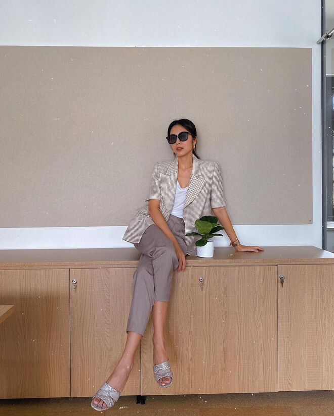 3 sao nữ là "lookbook sống" để chị em 30+ học cách lên đồ công sở, đảm bảo vừa sang vừa đậm chất "nữ tổng tài" - Ảnh 1.