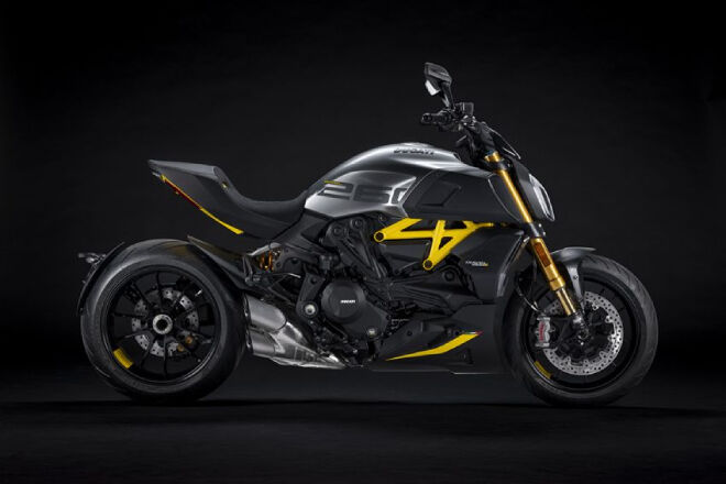 Ducati Diavel trình làng phiên bản đặc biệt, giá bán từ 24.395 USD