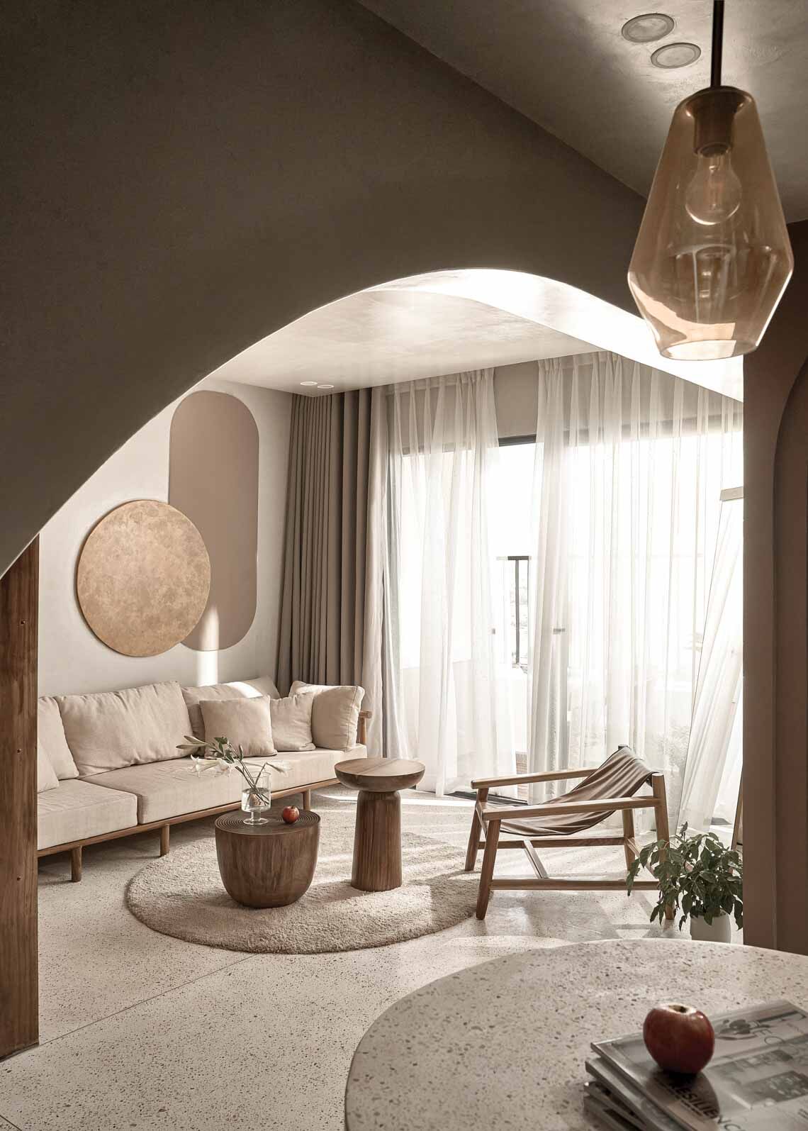 Gái Huế mua căn hộ ở trung tâm thành phố, thiết kế như chiếc hộp màu nâu, ít đồ nhưng vẫn sang khỏi bàn - Ảnh 2.