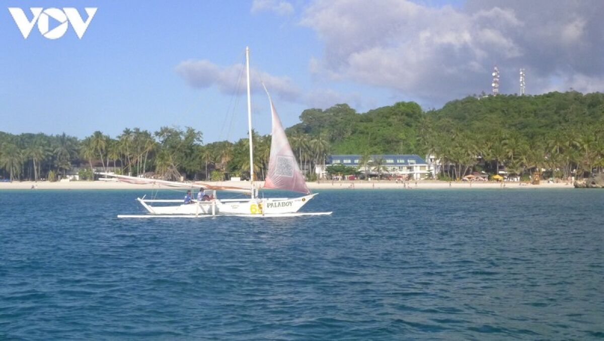 Trào lưu rời thủ đô, ở resort và làm việc từ xa tại Philippines - 2