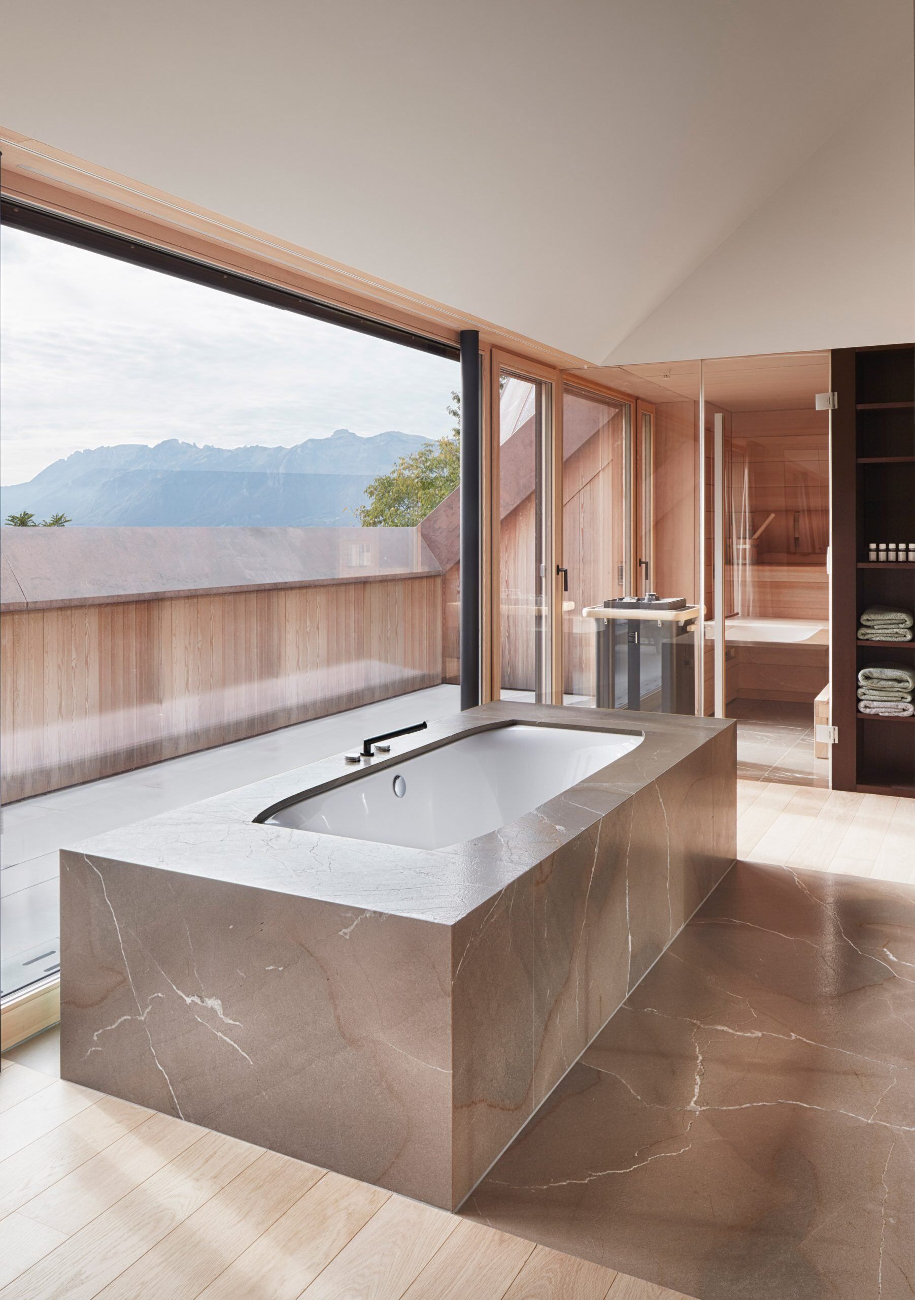 Bồn tắm đẹp như spa tại nhà