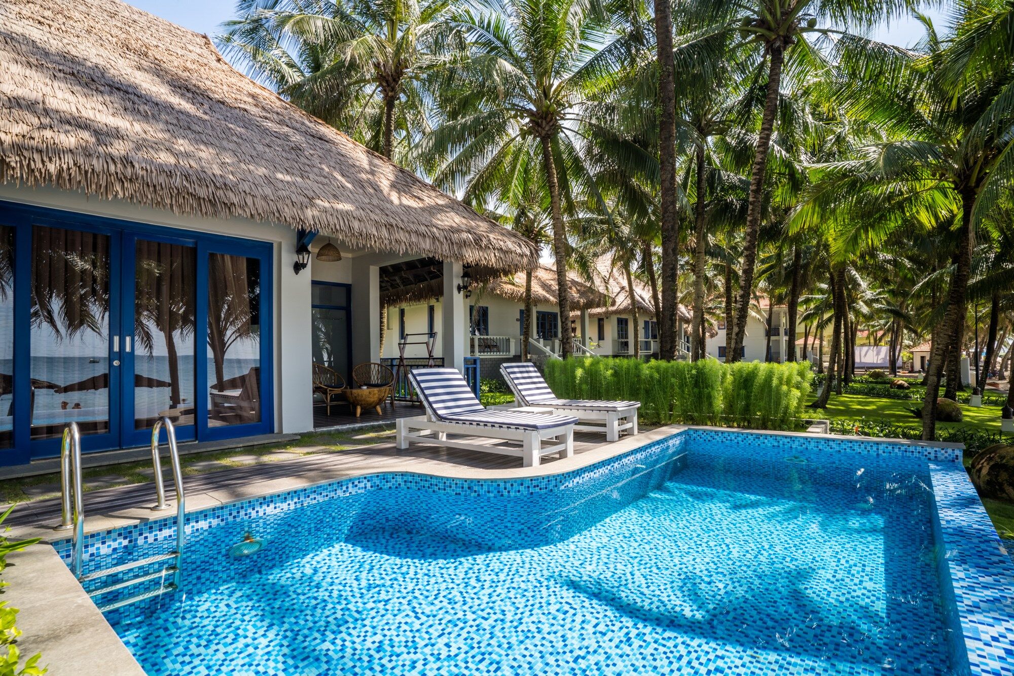 L’Azure Resort - không gian xanh mát giữa lòng đảo Ngọc - 2