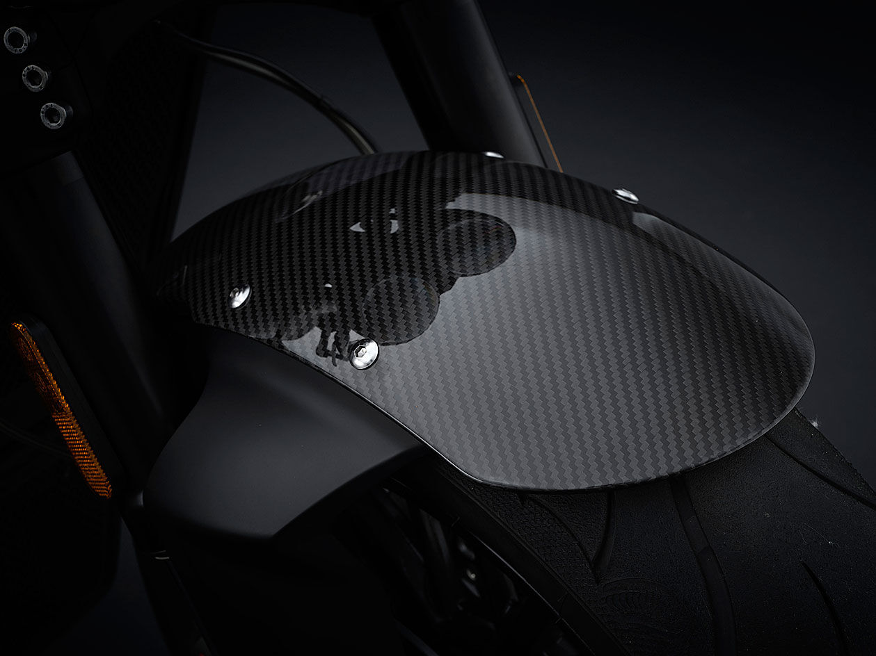 “Siêu xe” Triumph Rocket 3 R Black 2021 bản giới hạn sắp về Việt Nam-4