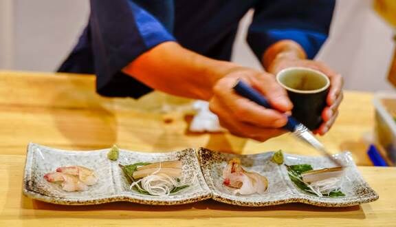 Sushi Hung - 15B/14 Lê Thánh Tôn, Q.1