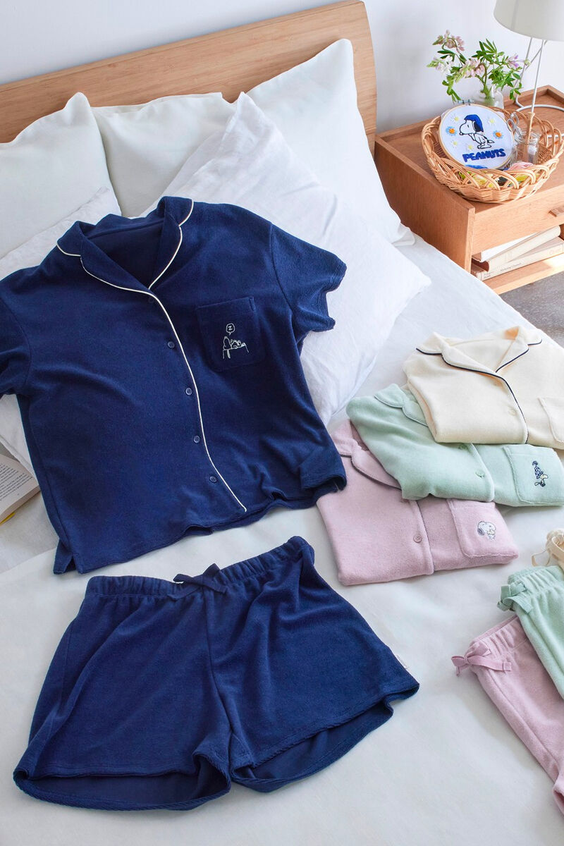 Uniqlo Peanuts