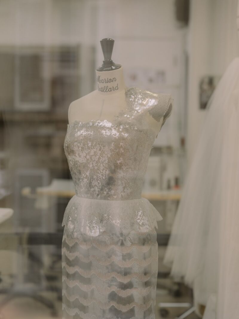 Marion Cotillard nổi bật trên thảm đỏ Cannes với “siêu phẩm” đầm Chanel Haute Couture-5