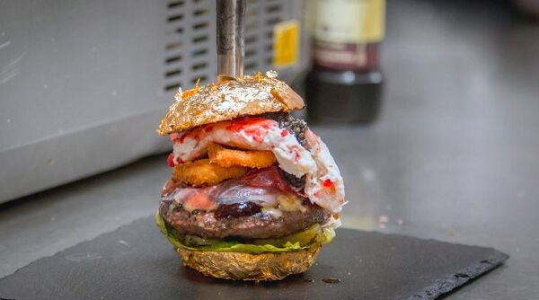 Chiếc burger đắt nhất thế giới có giá 6.000 USD-3