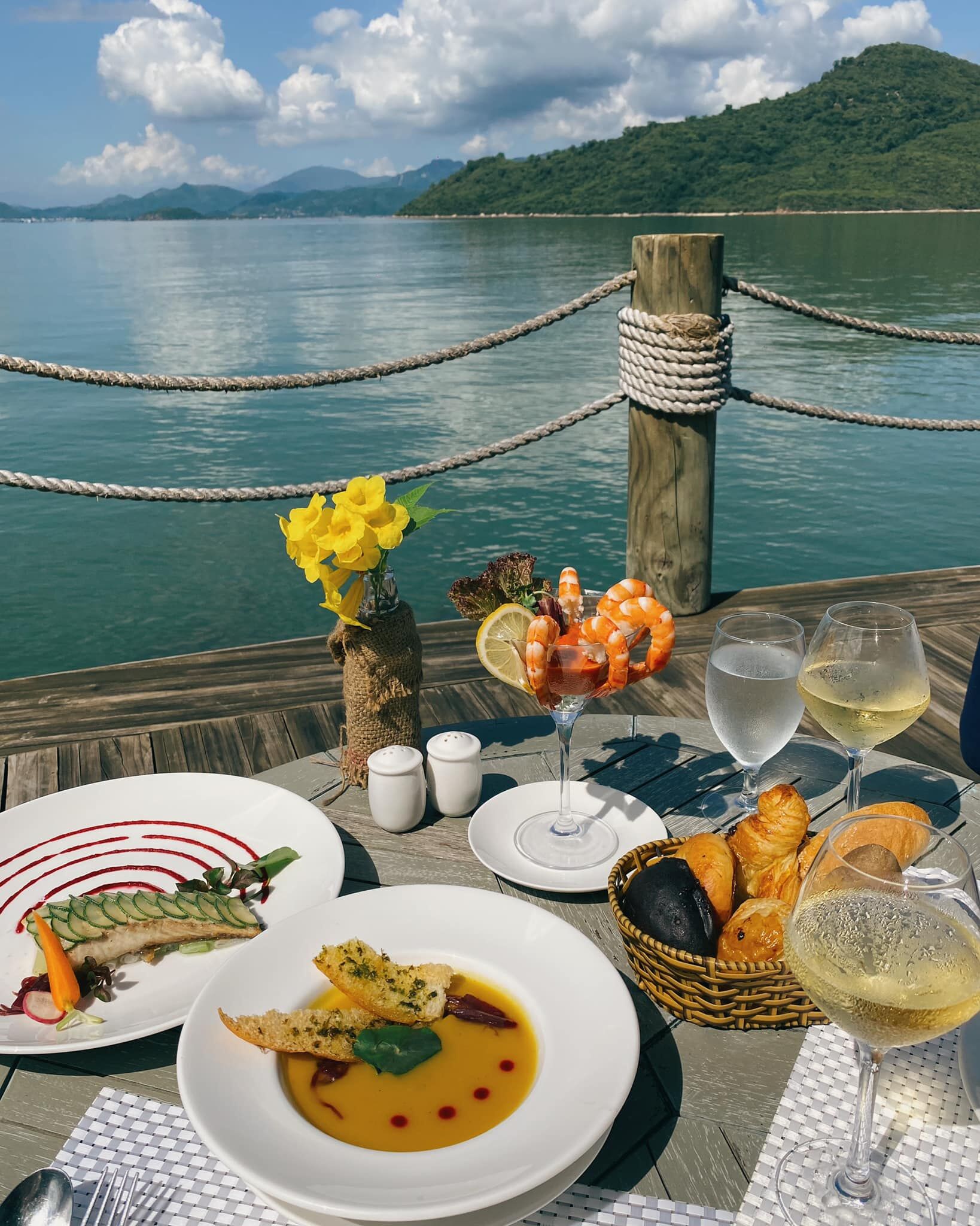 Tài khoản Instagram các cặp đôi nên theo dõi để tăng cảm hứng du lịch-8