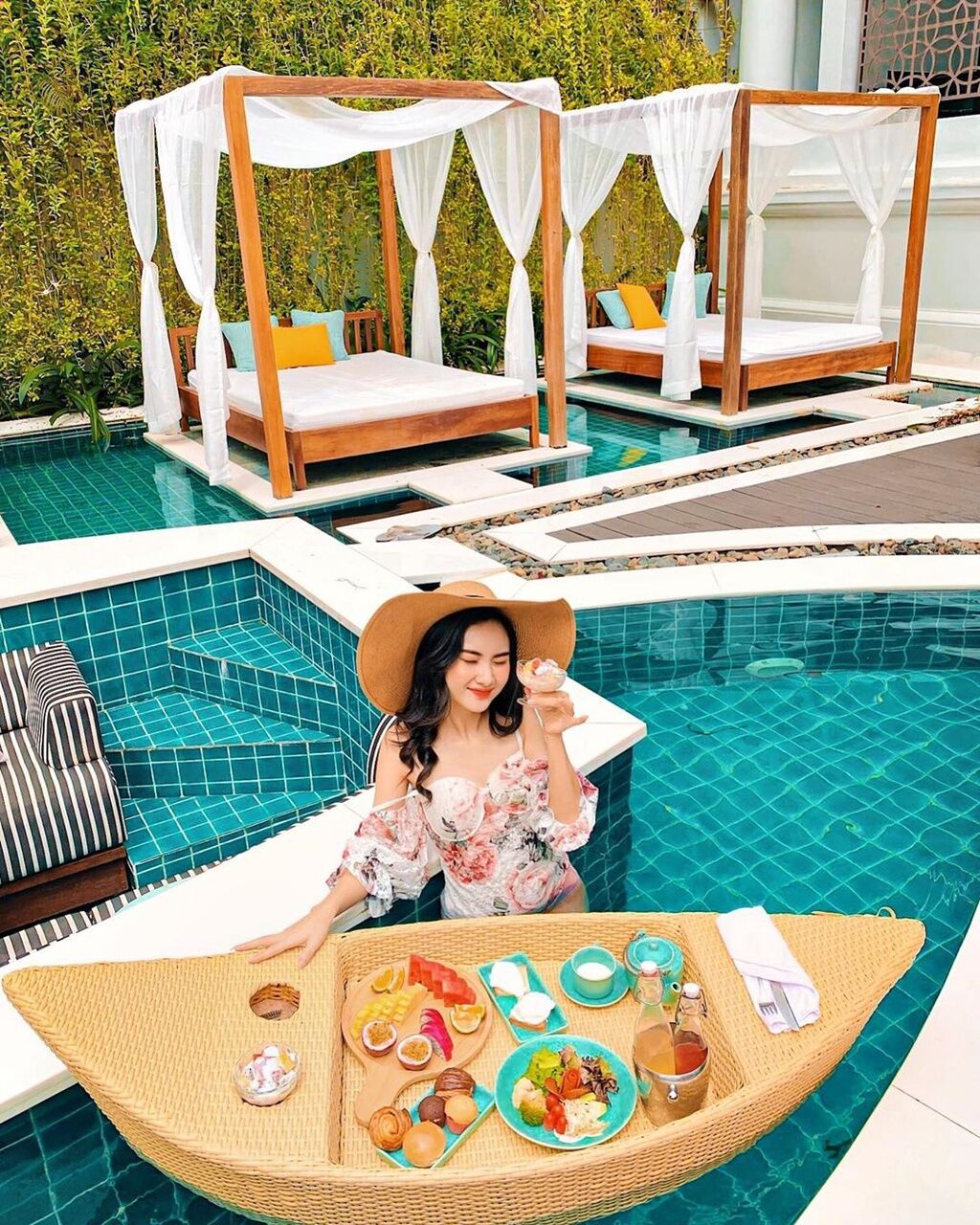 Bỏ túi những kiểu tạo dáng check-in siêu cute khi đi du lịch-4