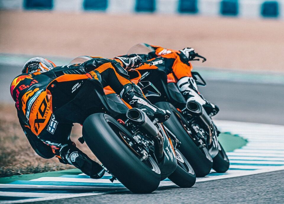 KTM trình làng mẫu RC 8C - Bản giới hạn cho đường đua-10
