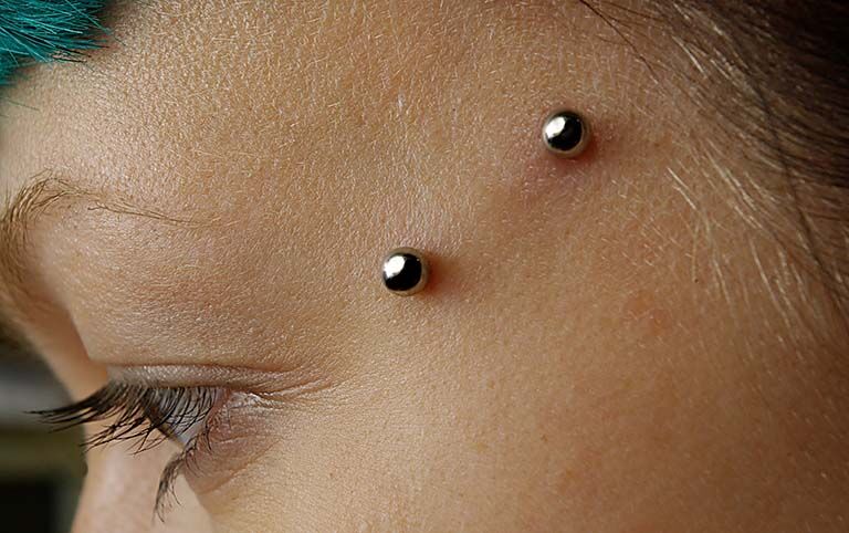 Các vị trí xỏ khuyên trên cơ thể và những điều cần lưu ý