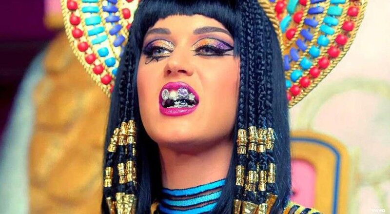 Grillz - Mốt đính kim cương lên răng cực chất của các ngôi sao-4