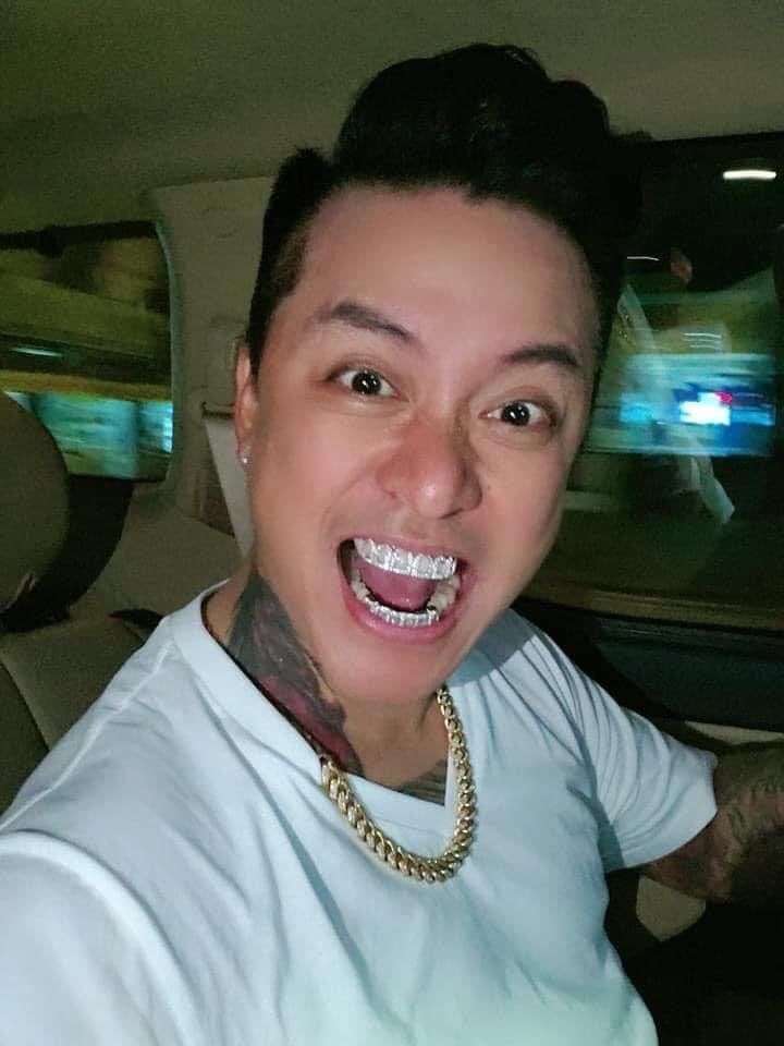 Grillz - Mốt đính kim cương lên răng cực chất của các ngôi sao-15
