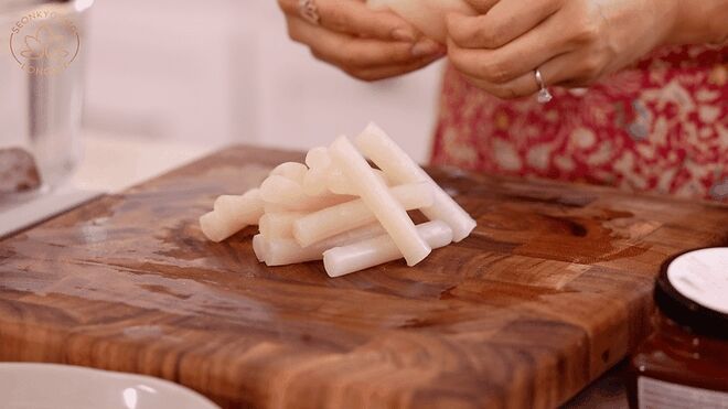 Tokbokki “kiểu Việt Nam” tiếp tục gây sơn sốt tại xứ sở kim chi-3