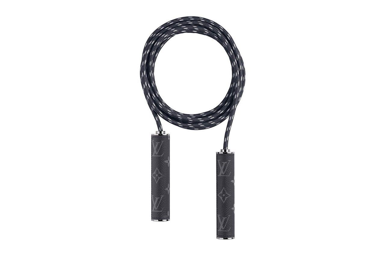 Nâng tầm đẳng cấp với bộ dụng cụ thể thao sang chảnh đến từ nhà mốt Louis Vuitton-3