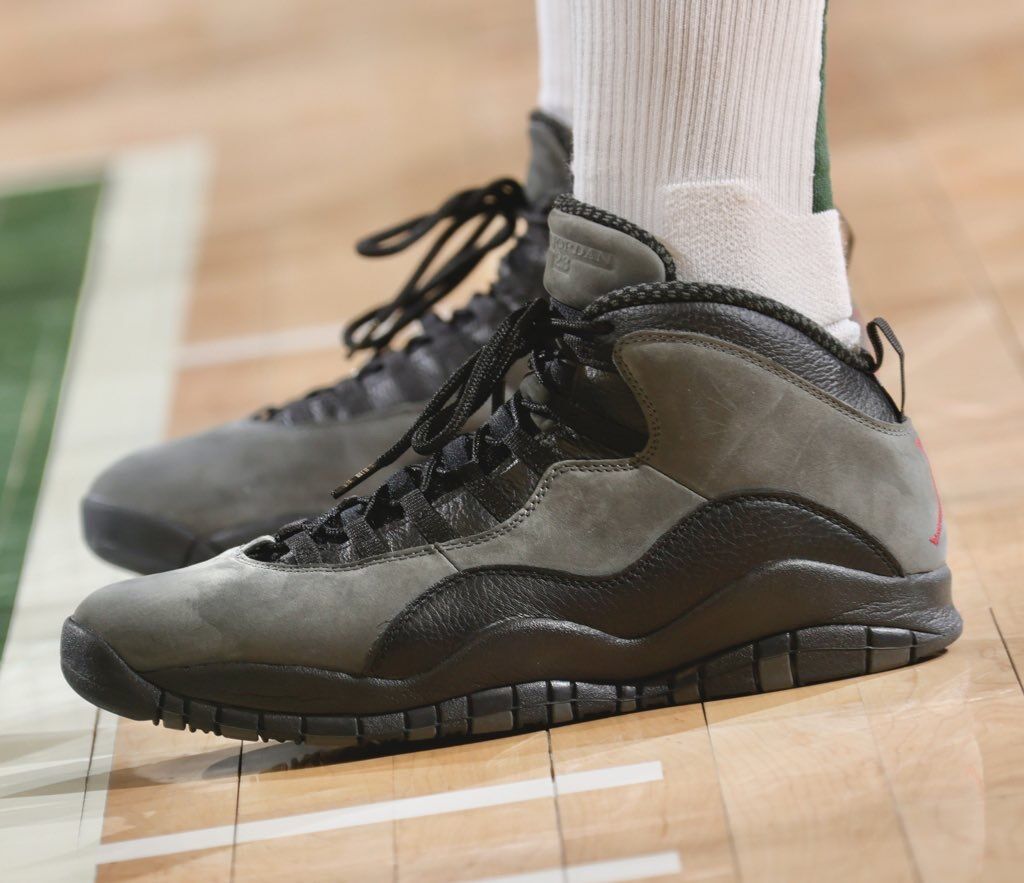 PJ Tucker - “Ông vua sneaker” trong giới NBA - P2-9