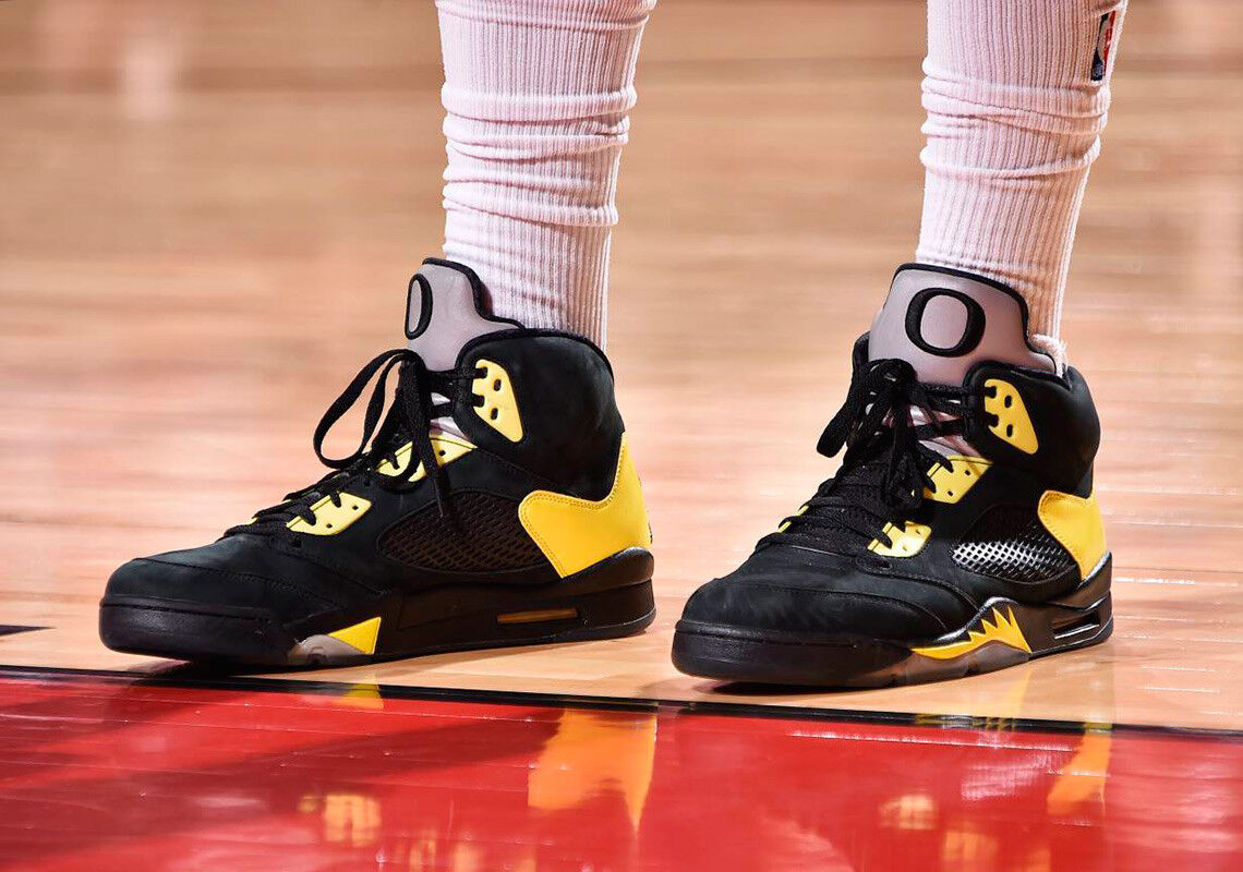 PJ Tucker - “Ông vua sneaker” trong giới NBA - P2-5