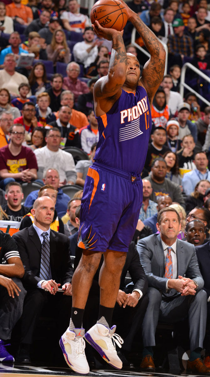 PJ Tucker - “Ông vua sneaker” trong giới NBA - P1-1