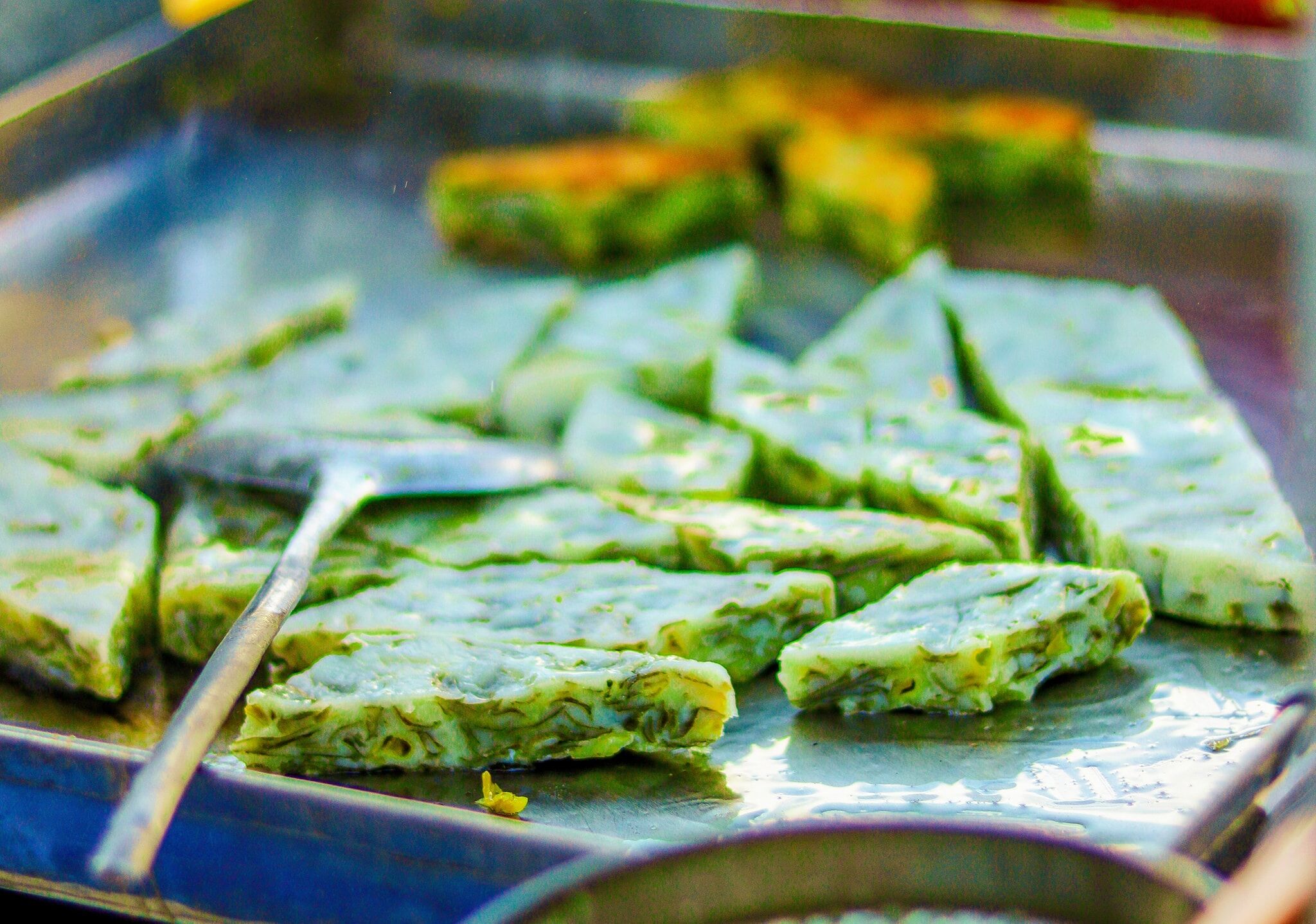 Thơm ngon với món bánh hẹ vùng biên Tân Châu - An Giang - 1