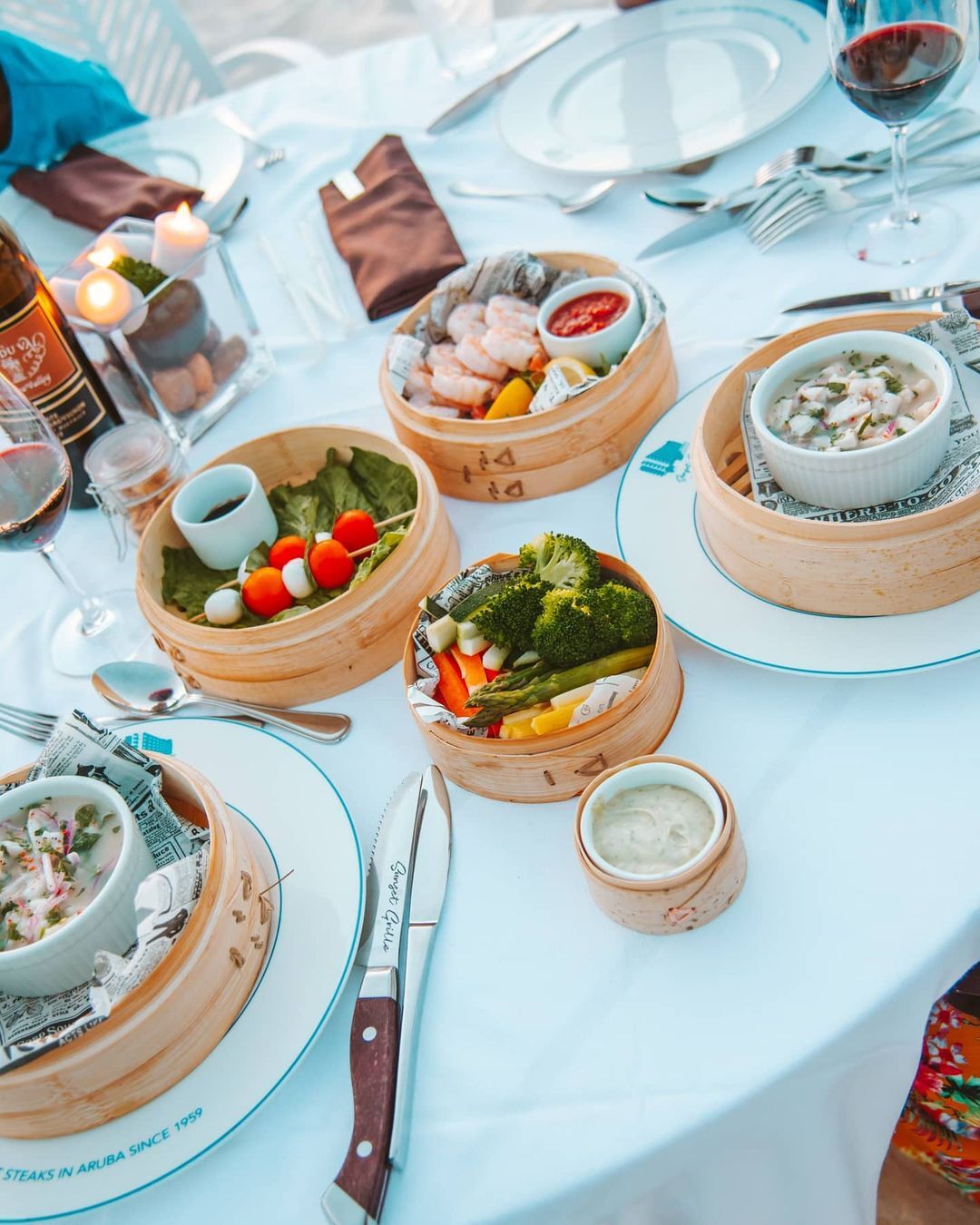 Sống trong RV, cặp vợ chồng có cuộc sống như mơ, thu nhập 1,8 tỷ/năm-7