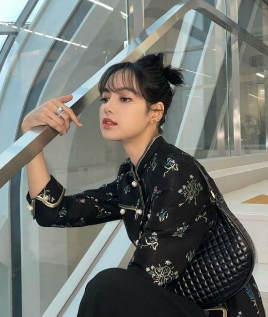 5 kiểu tóc mái Hàn Quốc hot trend 2021 được các nữ idol K-pop lăng xê nhiệt tình-6