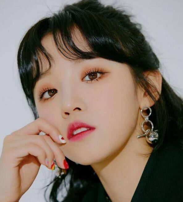 5 kiểu tóc mái Hàn Quốc hot trend 2021 được các nữ idol K-pop lăng xê nhiệt tình-5