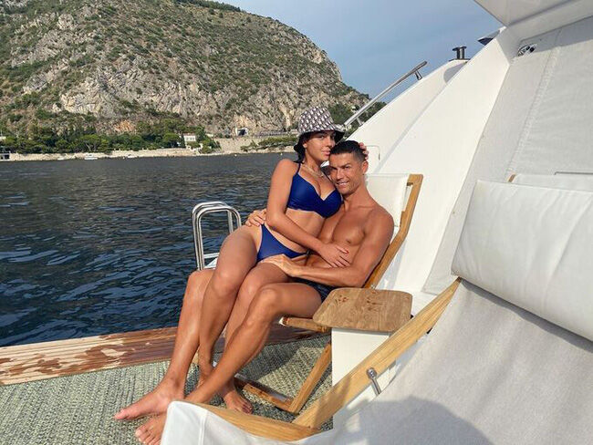 Bí quyết sở hữu đường cong nóng bỏng như bạn gái Ronaldo-3