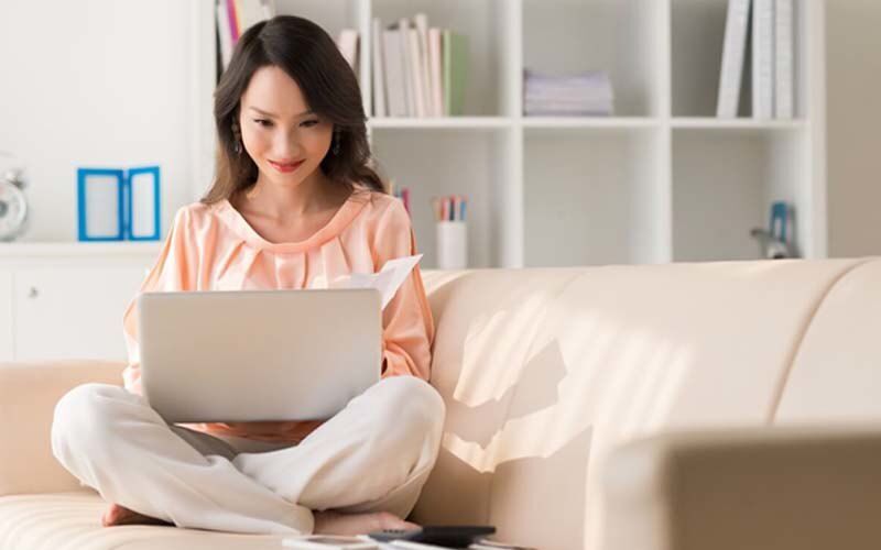 Nên mặc gì để họp online khi làm việc tại nhà?-3