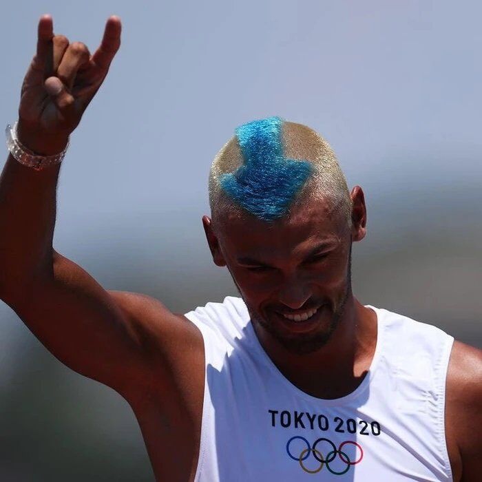Nhìn lại những mái tóc thời trang, cá tính tại Olympic Tokyo 2020-11
