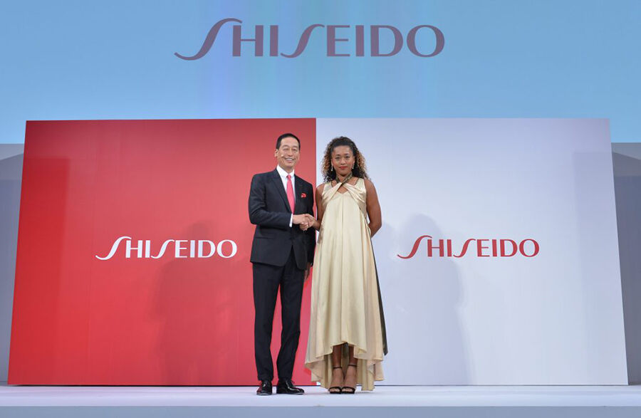 Nữ hoàng quần vợt Naomi Osaka và những bắt tay cùng các nhà mốt đình đám-9