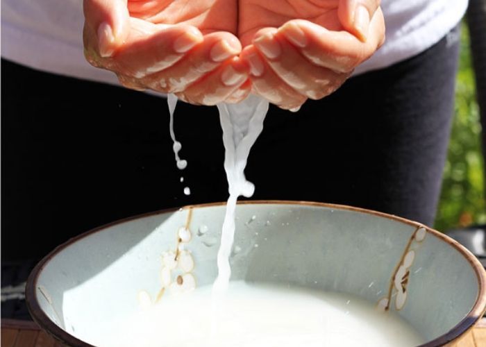 Sở hữu ngay bí quyết làm đẹp đơn giản tại nhà từ nước vo gạo