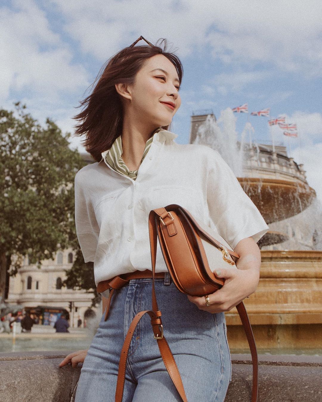 Phối đồ với sơ mi trắng sành điệu như người nổi tiếng-5