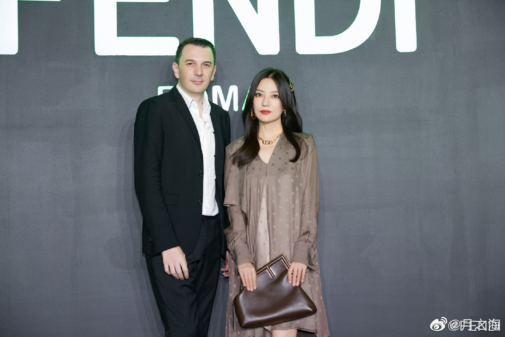 Fendi xóa bỏ tất cả các hình ảnh của Triệu Vy-4