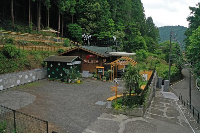 Cà phê cùng những chú heo siêu dễ cưng ở ngoại thành Tokyo-2
