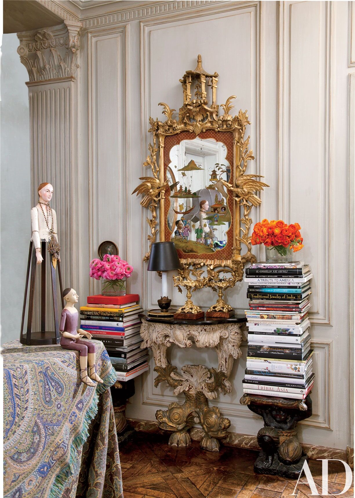 Căn hộ xa hoa và nghệ thuật của biểu tượng thời trang Iris Apfel