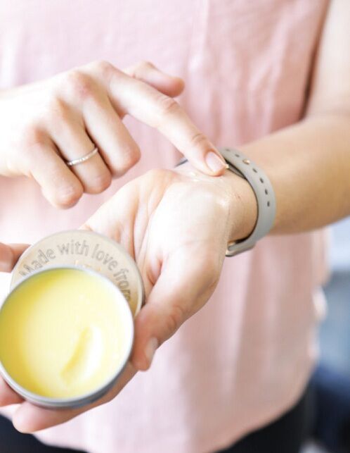 Những điều cần biết về nước hoa khô dạng sáp-3