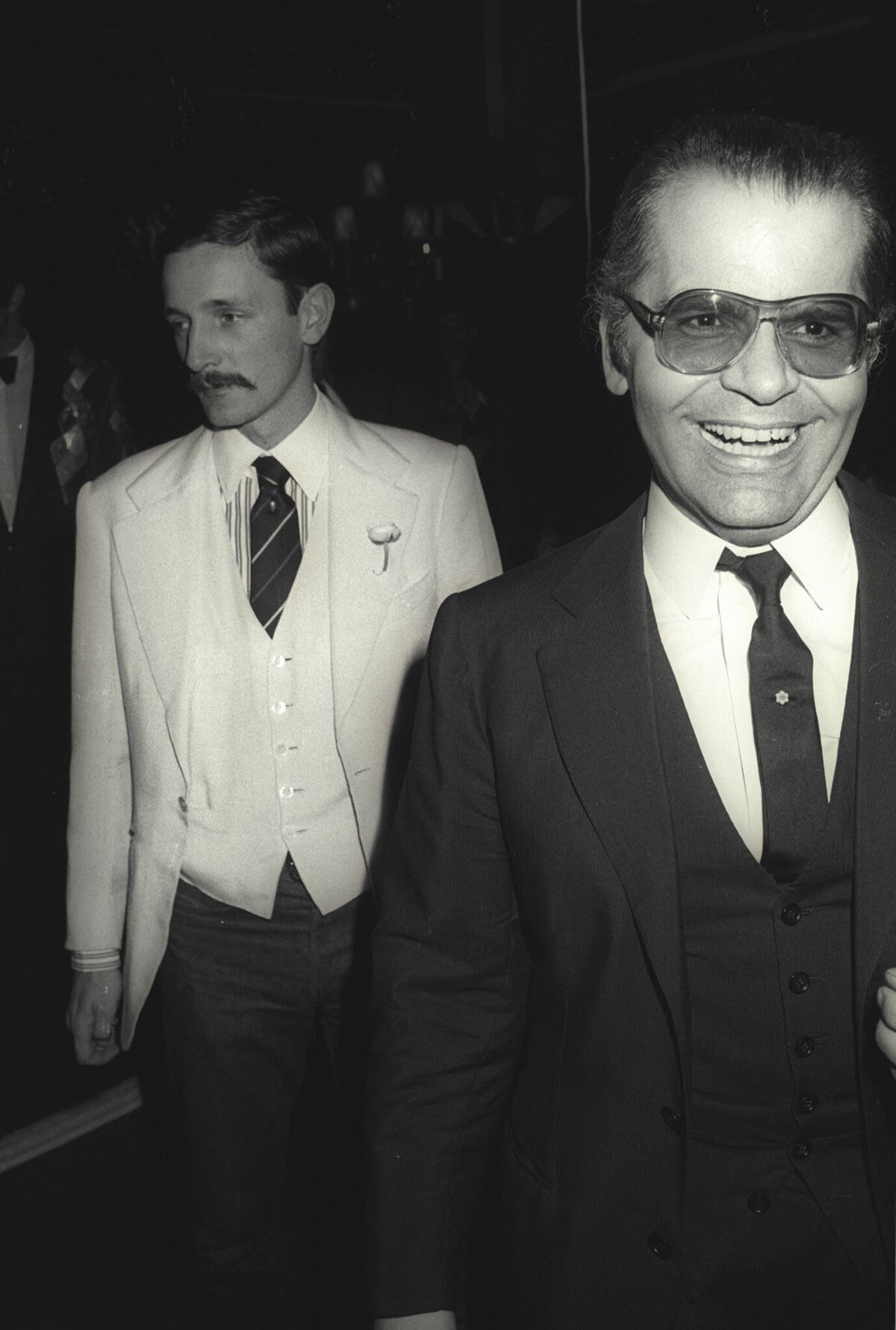 Disney làm phim về cuộc đời huyền thoại thời trang Karl Lagerfeld-3