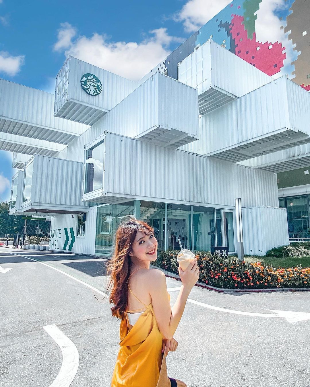 6 cửa hàng cà phê Starbucks đẹp nhất châu Á - 9